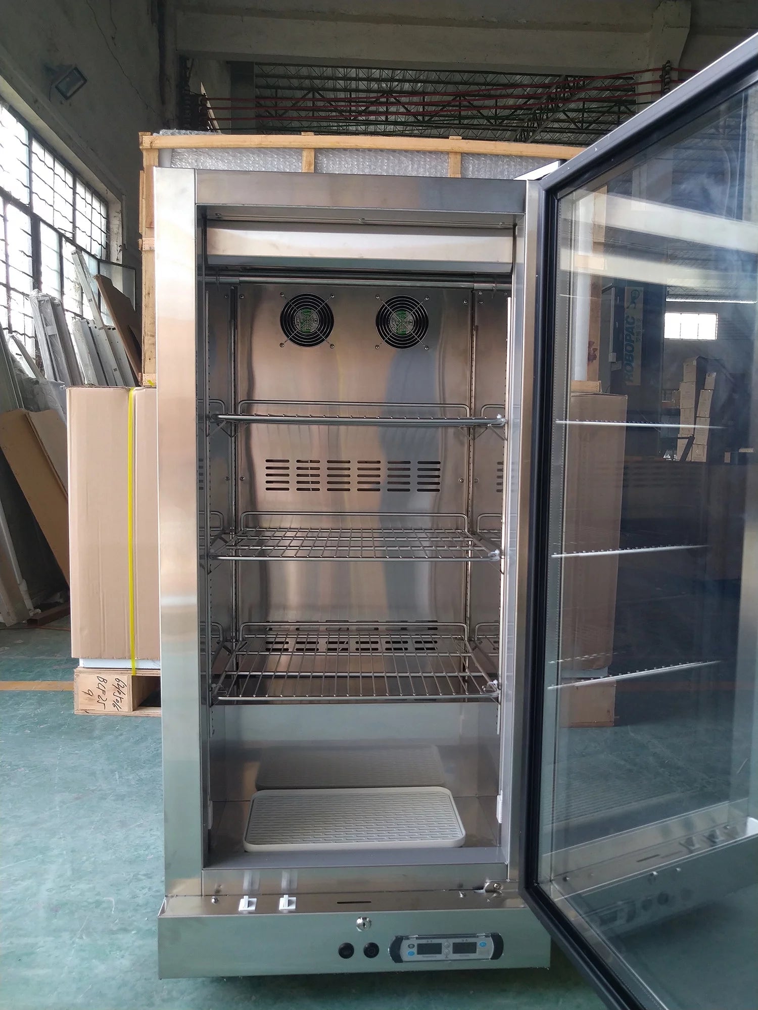 Commercial Dry Aged Beef Fridge, 268L, 4 Tiers V415047
