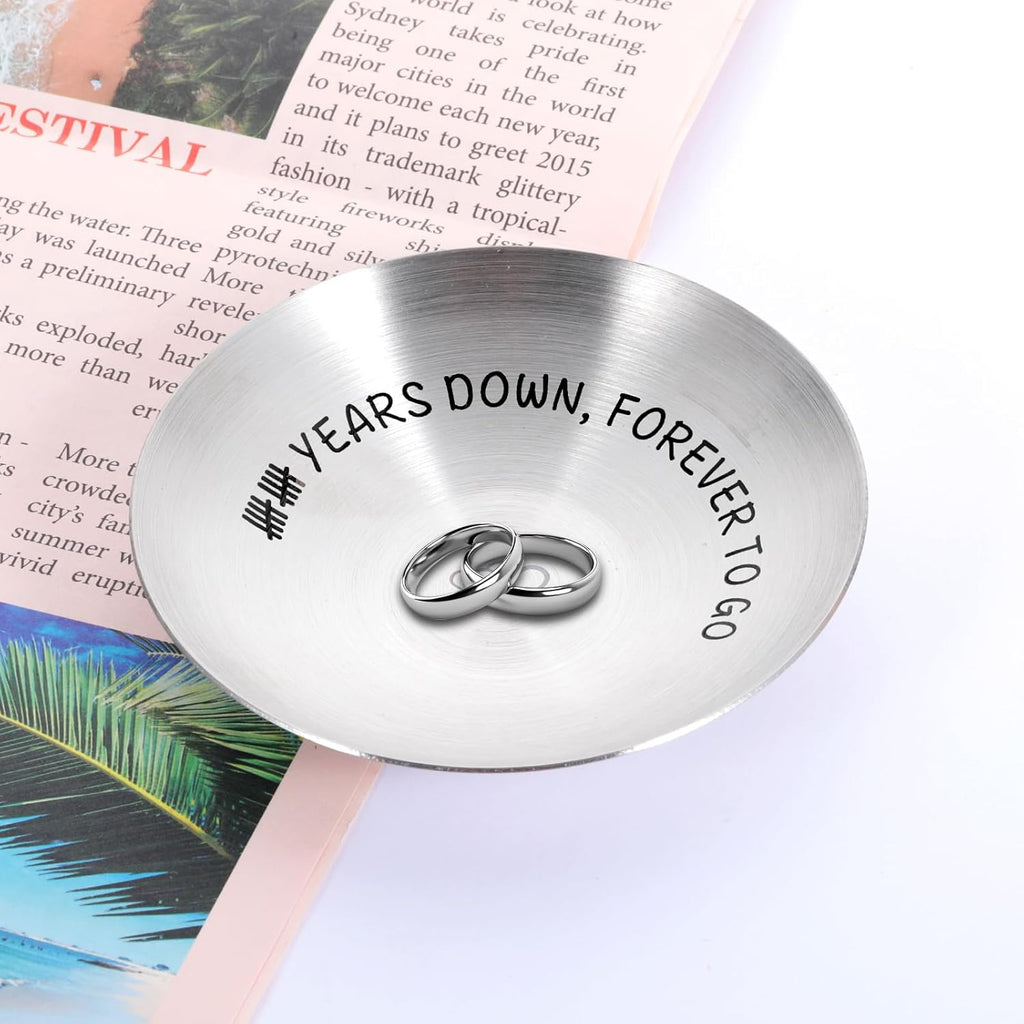 10 Year Anniversary Ring Holder C252