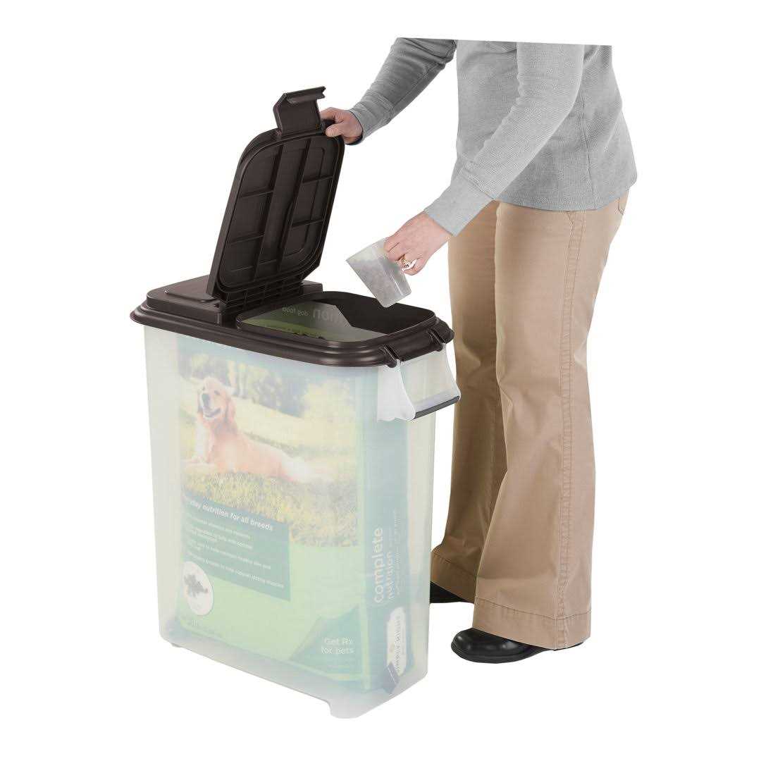50 QT Airtight Pet Food Storage Container Z69604
