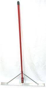 36x22 Sharp Asphalt Lute Braced with Fiberglass Handle E568039