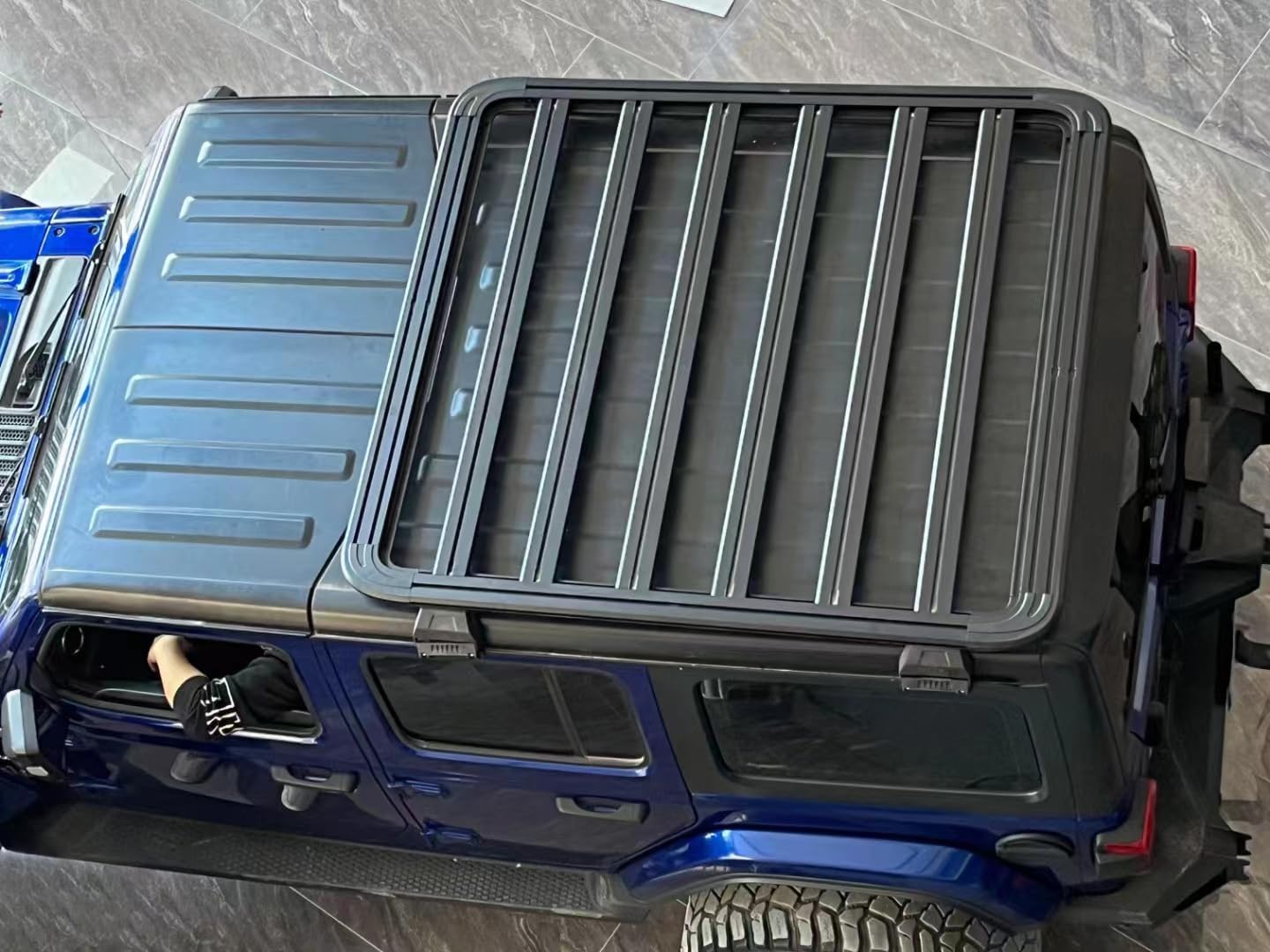 Rooftop Cargo Basket for Hard Top B512980