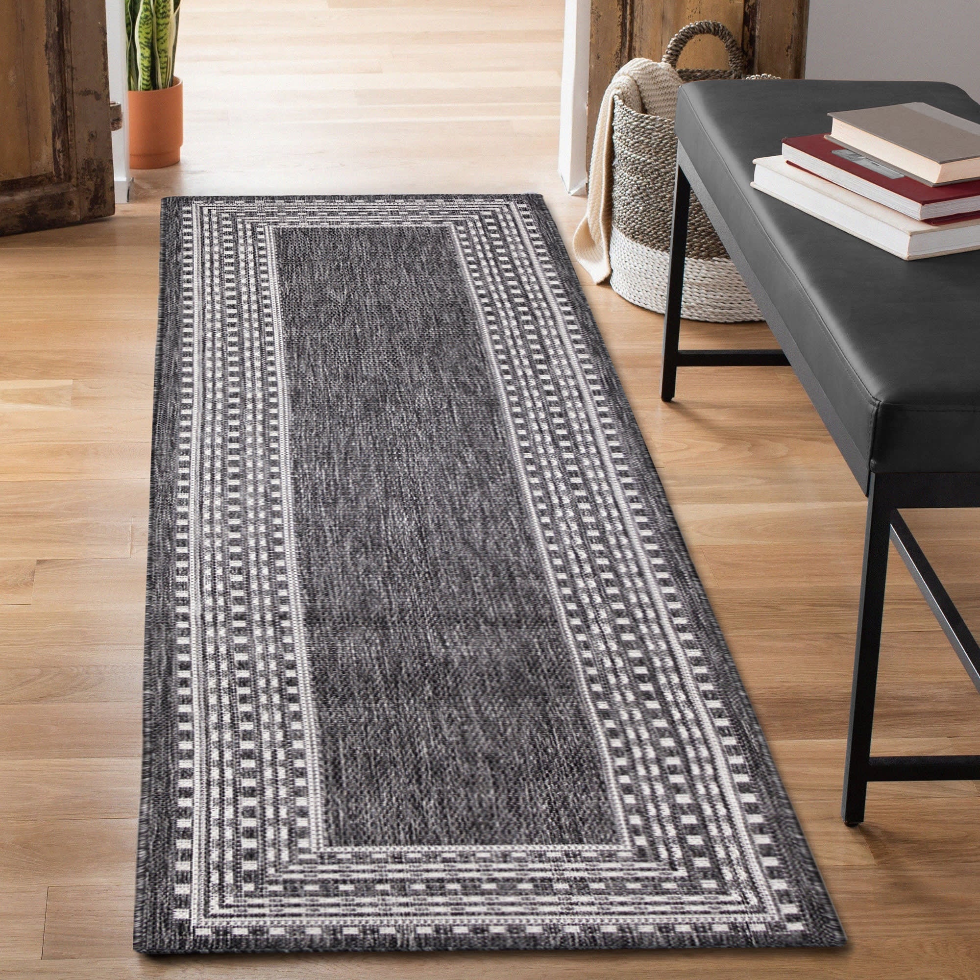 Malibu Etched Border Indoor Outdoor Area Rug