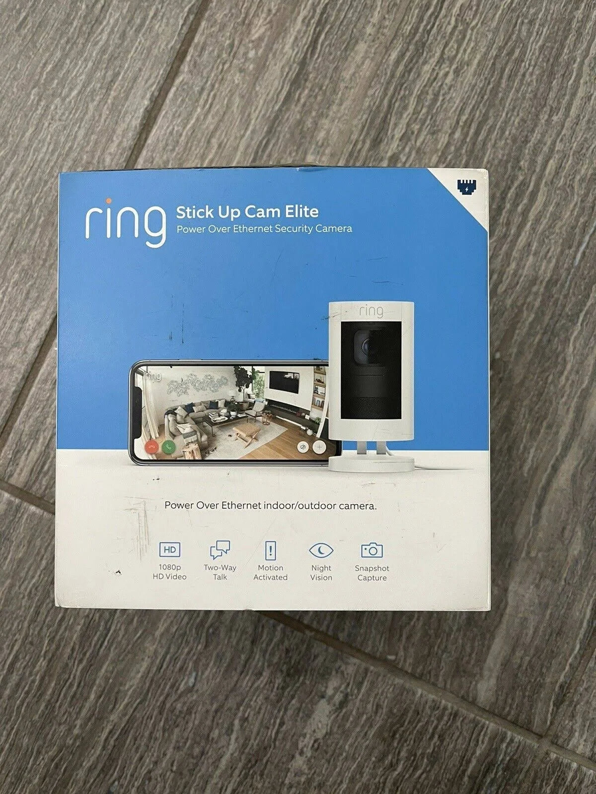 White Stick Up Cam Elite W587