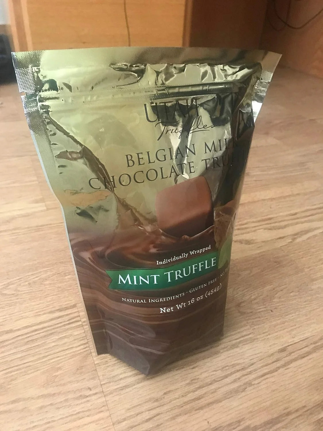 Belgian Milk Mint Chocolate Truffles 16 Oz Bag Q9790