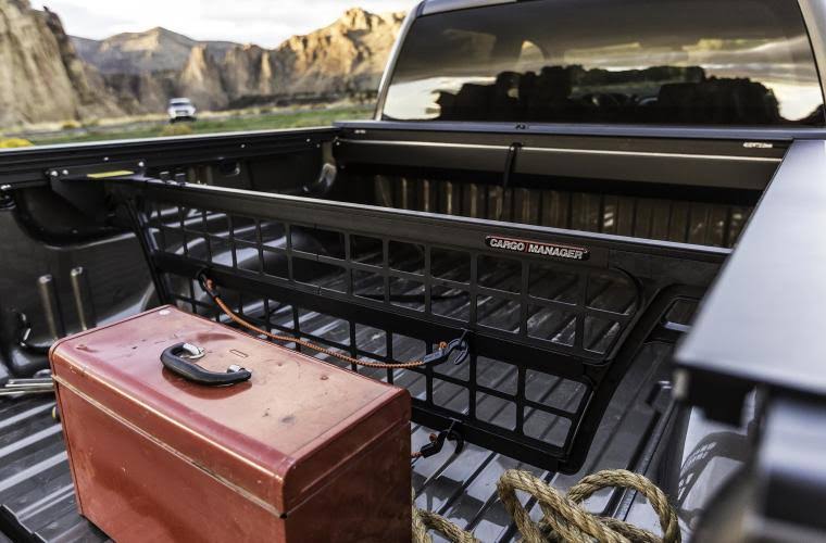 Truck Bed Divider L350014