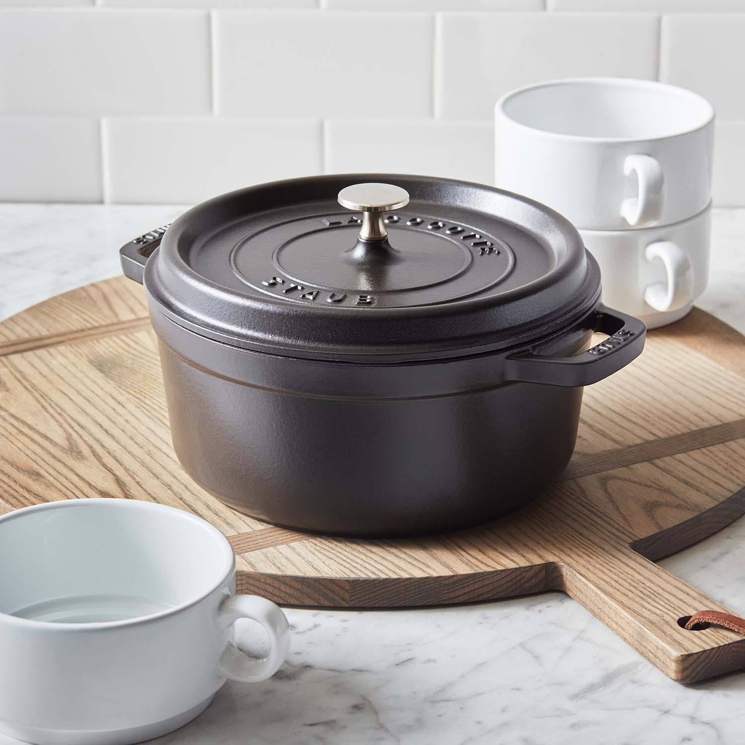 Dark Blue Cast Iron 4-Quart Round Cocotte T45011