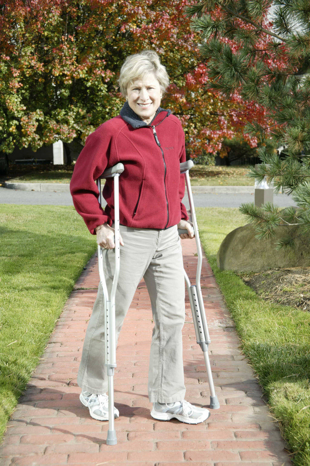 Youth Walking Crutches, 1 Pair I108