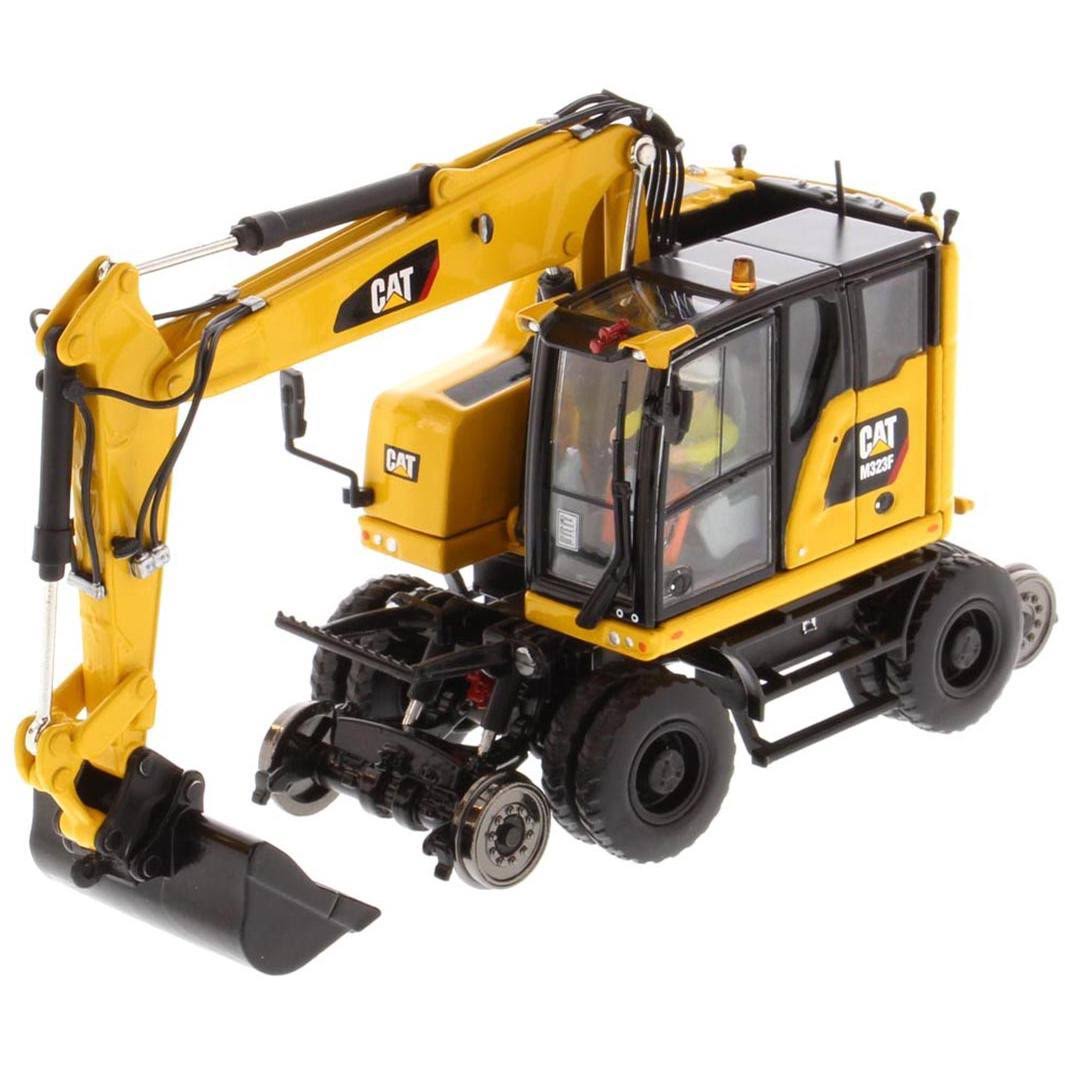 Safety Yellow Wheeled Excavator 1/50 Diecast Model V7447