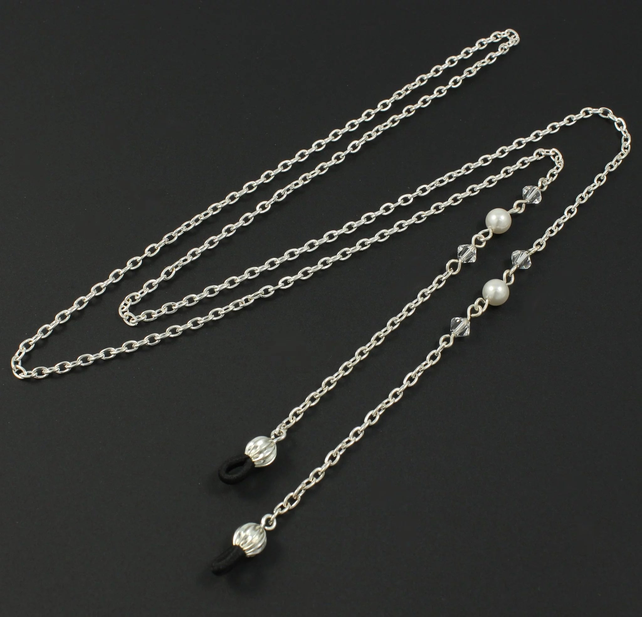 Women Eye Glasses Chain with White Pearls on Silver Plated Chain H2891