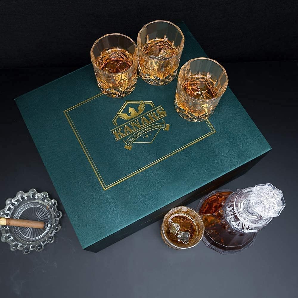Whiskey Decanter Set With 4 Glasses, 9-Piece Crystal Decanter Set Y10344