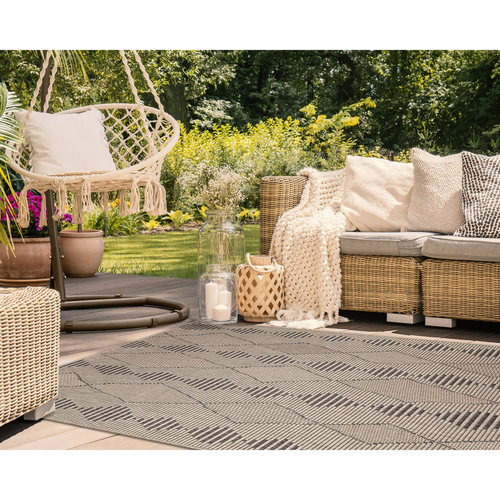 Monaco Diamonds Indoor Outdoor Area Rug